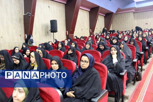 خلاقیت و بهره‌گیری از دانش روز در مدیریت مدارس ضروریست