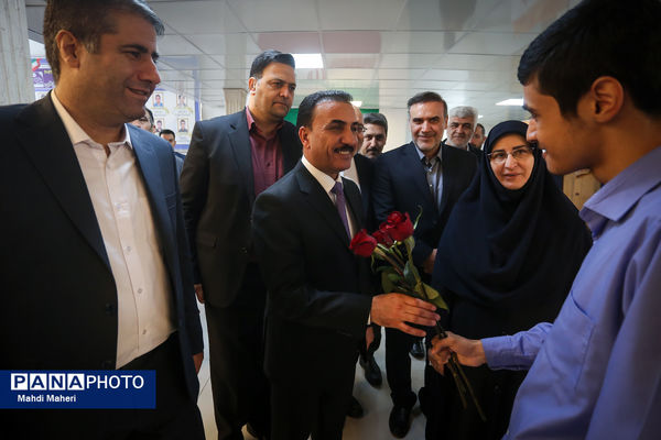 بازدید وزیر آموزش و پرورش عراق از دبیرستان علامه حلی 1