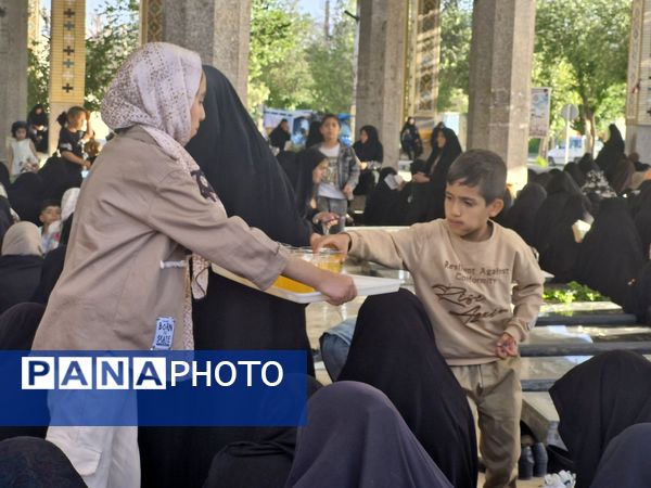 مراسم دعای روز عرفه در شهرستان بروجن 