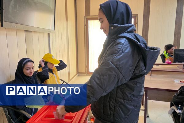 انتخابات انجمن ورزشی منطقه ای در اداره آموزش و پرورش جوادآباد