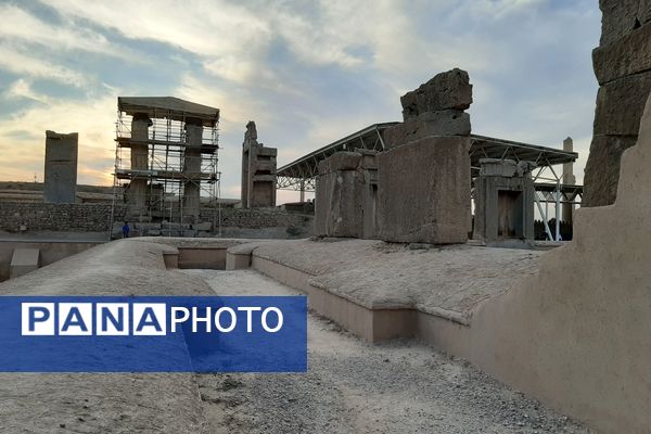تخت جمشید نمادی از شکوه و عظمت در ایران باستان