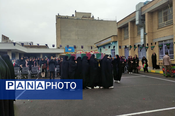 تشییع شهید گمنام در مدارس ناحیه 4 شیراز