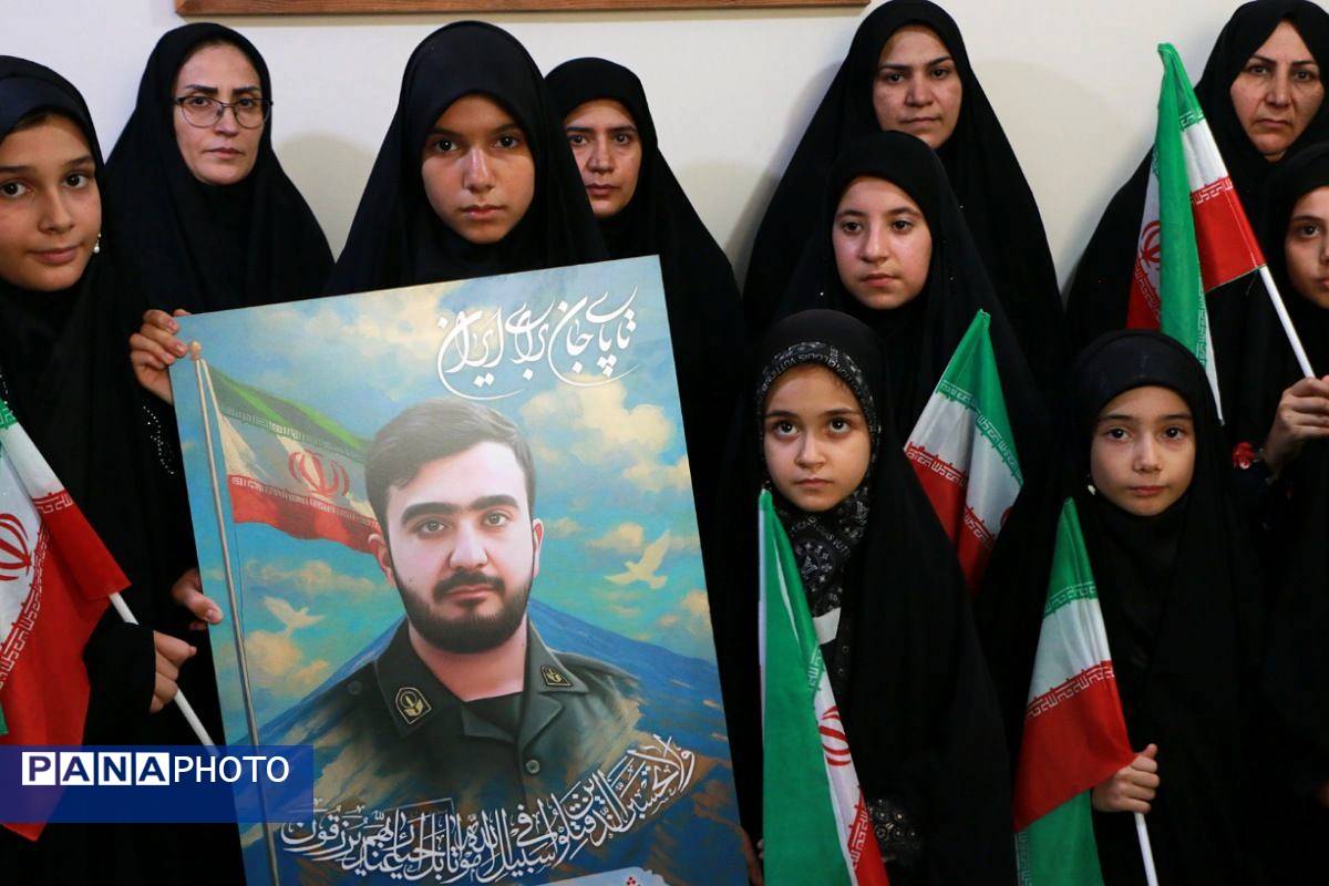 دیدار کمیته خادم شهدا شهرستان ملارد با خانواده شهید محمد شاهوردی