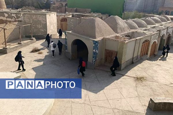 اردوی یک روزه دانش‌آموزان ناحیه دو شهرری در شهرک سینمایی غزالی