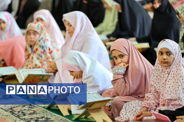 هم‌نشینی معنویت و تعلیم در مسجد