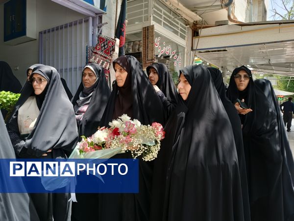 بازگشت امام جمعه از سفر مکه و استقبال گرم مردم فارسان