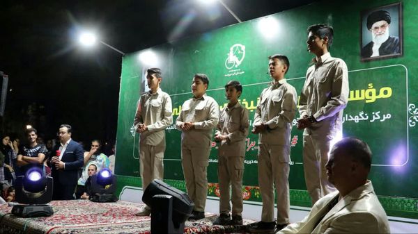 جشن بزرگ لبخند فرشتگان در بیرجند برگزار شد 
