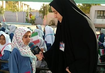 جشن شکوفه ها در مدرسه مشرف قم 