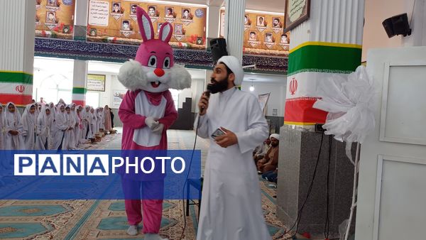 جشن تکلیف ۵۰۰ دانش‌آموز دختر شهرستان قلعه گنج