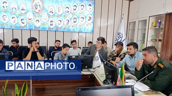 فرماندهان واحدهای حوزه مقاومت بسیج ۷ دانش‌آموزی مشهد مقدس به خط شدند