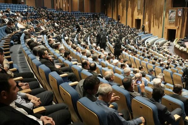 آیینه‌ تلاش کارمندان دانشگاه فردوسی مشهد