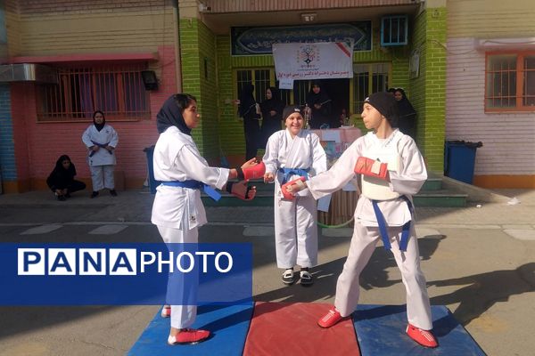 هفته تربیت بدنی در مدارس دکتر رزمی و شهید مجید مجیدی ناحیه دو شهرری 