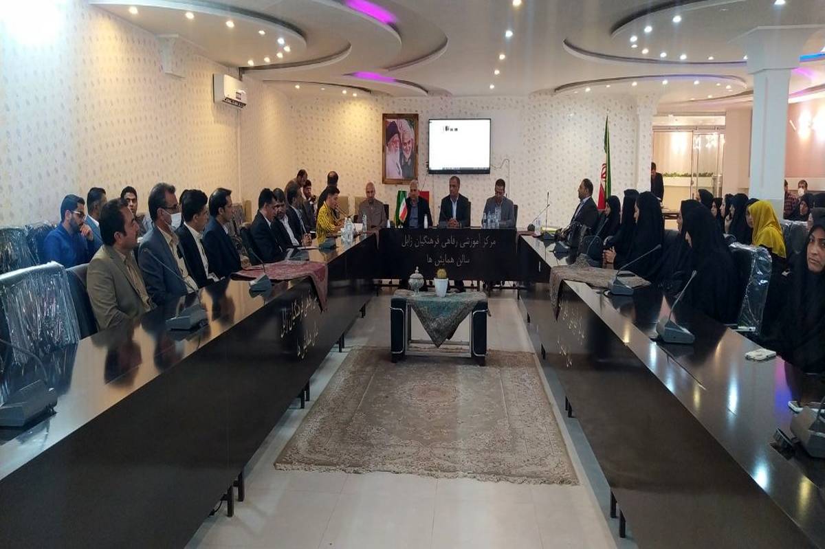 مدرسه کانون بازتولید زندگی و آموختن برای زیستن است