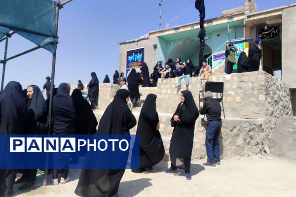 پیاده‌روی جاماندگان اربعین حسینی در شهر سورشجان