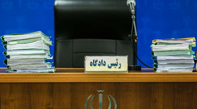 مجازات مفسدان اقتصادی موجب آرامش خاطر جامعه می‌شود