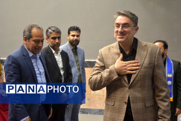 تجلیل از خبرنگاران ناحیه ۷ مشهد به مناسبت روز خبرنگار