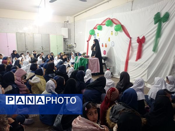 برگزاری جشن روز پدر در مدرسه شهید خاقانی شهرستان شیروان