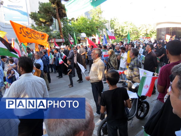 بازدید مدیرکل آموزش پرورش استان خراسان شمالی از غرفه‌های غدیرخم در بجنورد