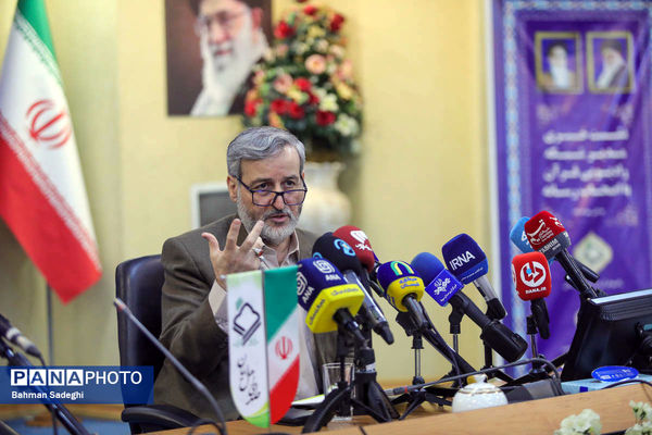 نشست خبری مدیر رادیو قرآن