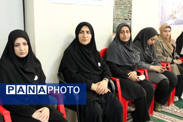 مراسم شهادت حضرت زهرا(س) و یادواره شهدا در دبستان شهیدان حجازی گلوگاه 