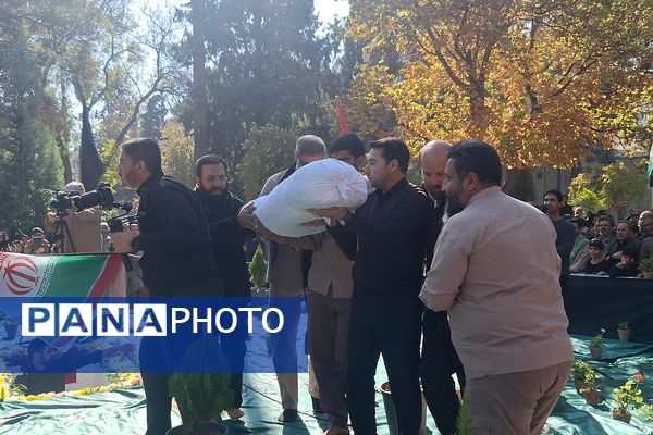 شهید گمنامی که همزمان با شهادت حضرت زهرا (س) به خاک سپرده شد 