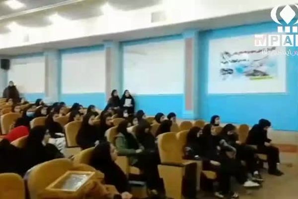 اجرای مراسم یلدا در دبیرستان مکتب الزهرا   معمولان