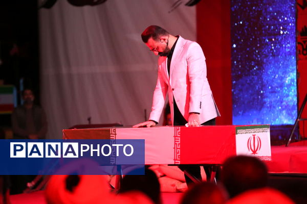 سی و یکمین یادواره 6128 شهید استان قم