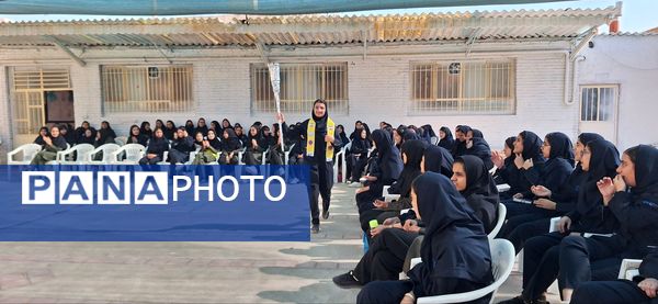 افتتاحیه المپیاد ورزشی در دبیرستان فرزانگان دوره اول 