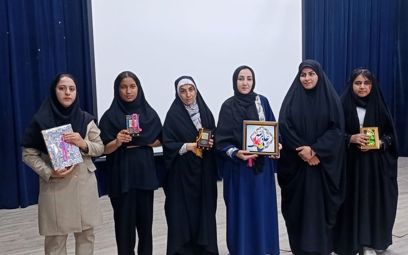 جشن میلاد حضرت زینب(س) و روز پرستار در سالن ارشاد حاجی‌آباد