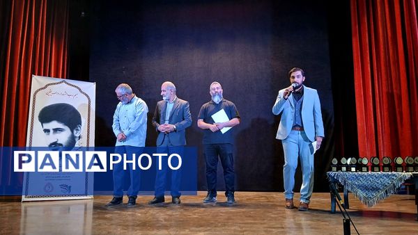 نمایش «مرا مهدی بخوانید» در فرهنگسرای امام علی(ع) هشتگرد به روی صحنه رفت