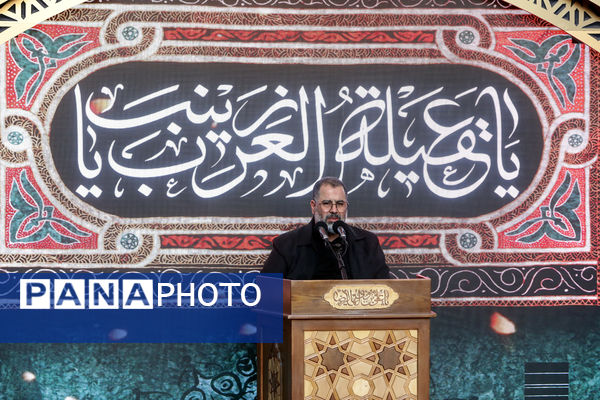 قرائت دعای‌ام داوود در حرم مطهر رضوی 