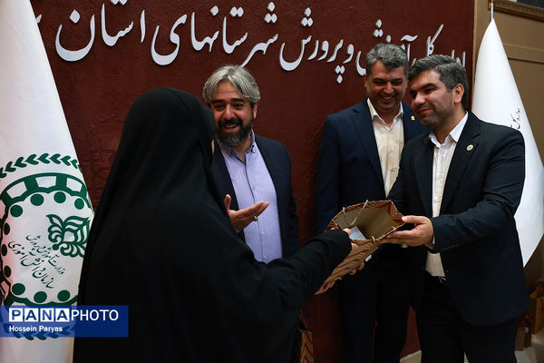 نشست صمیمی خبرنگاران پانا شهرستان‌های استان تهران با مدیرعامل خبرگزاری پانا