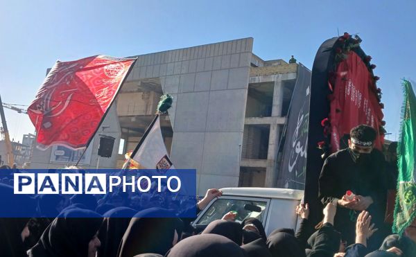 بزرگترین اطعام فاطمی کشور در مراسم استقبال از شهدا