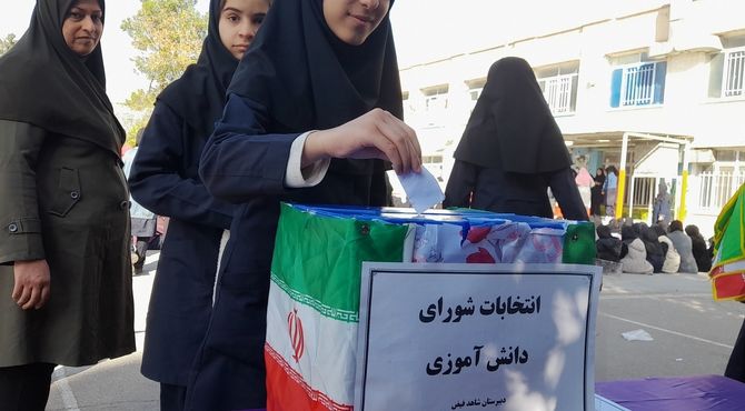 اعضای شورای دانش آموزی، صدای دانش آموزان