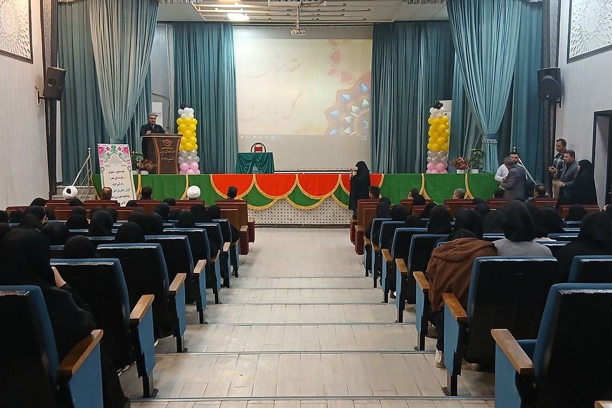 اعزام دانش‌آموزان دختر مدارس کهریزک به اردوی راهیان نور