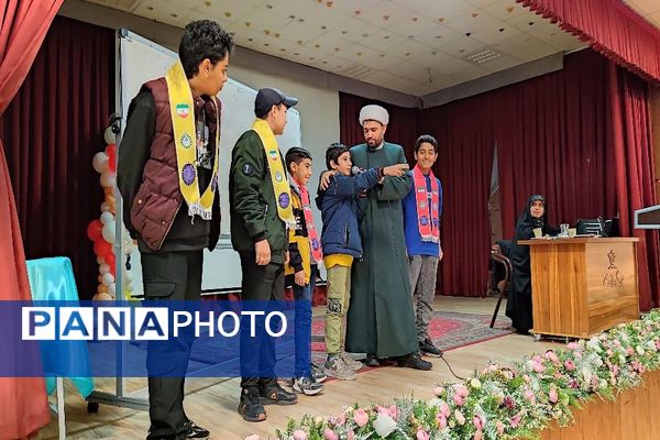 کلاس آموزشی خبرنگاری در کانون مهر تابان نیشابور