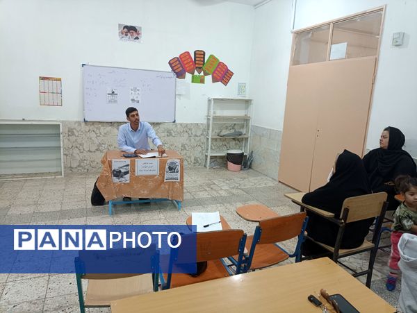 اولین جلسه هم اندیشی اولیا و مربیان در دبستان شهید پسندیده فدافن
