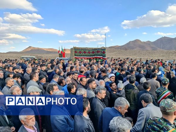 مراسم تشییع و خاکسپاری پیکر مطهر شهید عباس رمضانی در کوهپایه