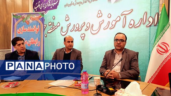 کارگاه توانمندسازی رابطان مشاوره استان همدان با رویکرد سامانه نماد