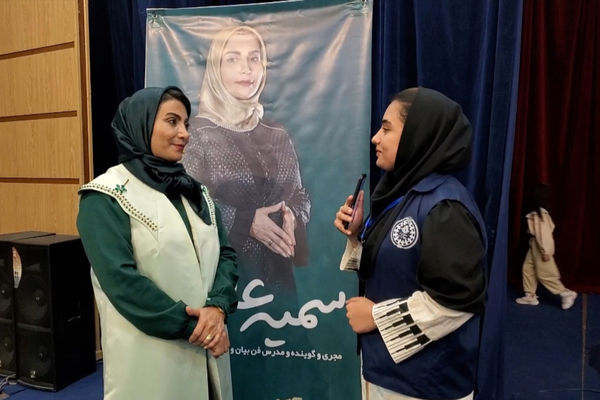 عزت نفس و اعتمادبه‌نفس روی بیان تاثیر به‌سزایی دارد