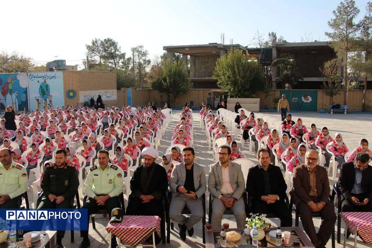 آیین نواختن زنگ استکبارستیزی در یوم‌الله 13 آبان