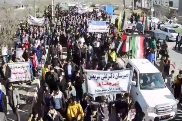 رومشکان در سالروز پیروزی انقلاب اسلامی غرق در شور و حماسه