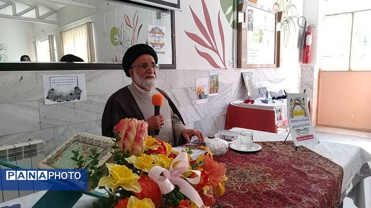 جلسه پرسش و پاسخ با حضور امام جمعه نیشابور