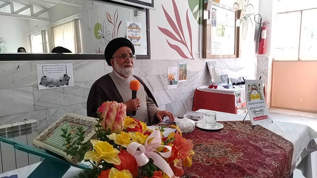 جلسه پرسش و پاسخ با حضور امام جمعه نیشابور