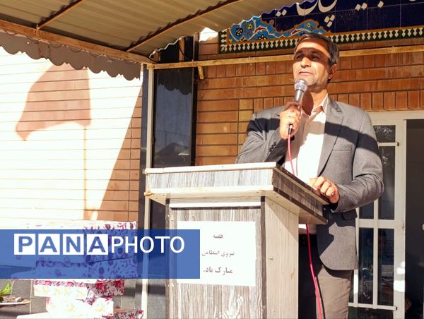 تقدیر مدیر دبیرستان رئیس زاده از پرسنل نیروی انتظامی خلیل آباد
