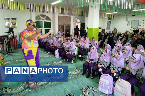 شروعی تازه با جشن شکوفه‌ها در دبستان حاج رحیم خالصی