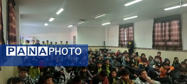 آیین معنوی انس با کلام‌الله در مدرسه شهید صادقی 