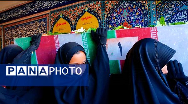 استقبال از شهید‌گمنام در دبیرستان رضوانه شاهبیکی سربیشه 