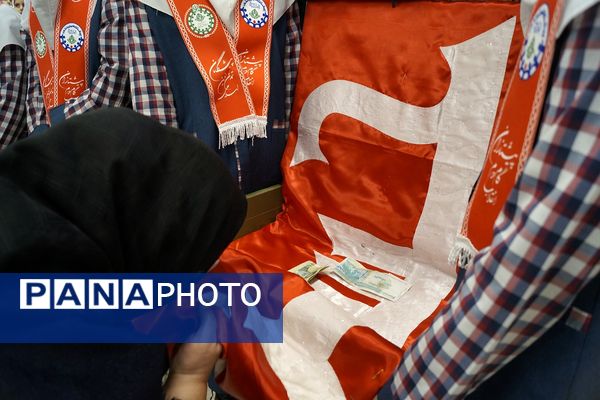 عطر حسینی در مدرسه شهدای ۱۵خرداد قرچک 