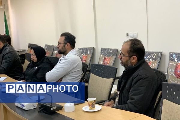 جلسه شورای ترویج فرهنگ ایثار و شهادت فیروزکوه با هدف حفظ و گسترش آرمان‌های شهدا